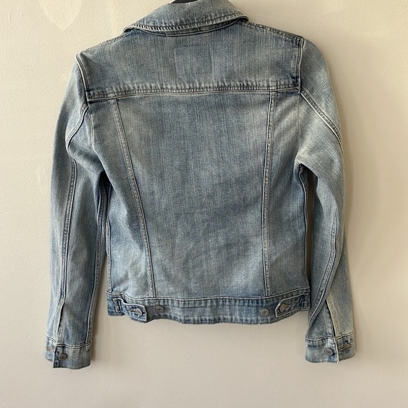 Levi's Trucker Women's Denim jean‎ jacket. Size Small. - Picture 2 of 8